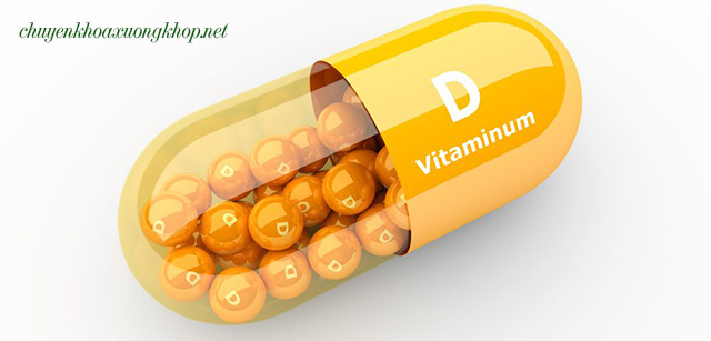 Điều trị loãng xương sau mãn kinh bằng bổ sung vitamin D