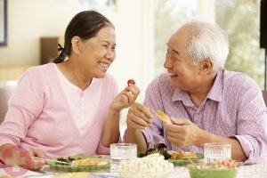 Mách bạn 5 cách chữa đau khớp gối ở người già tại nhà hiệu quả