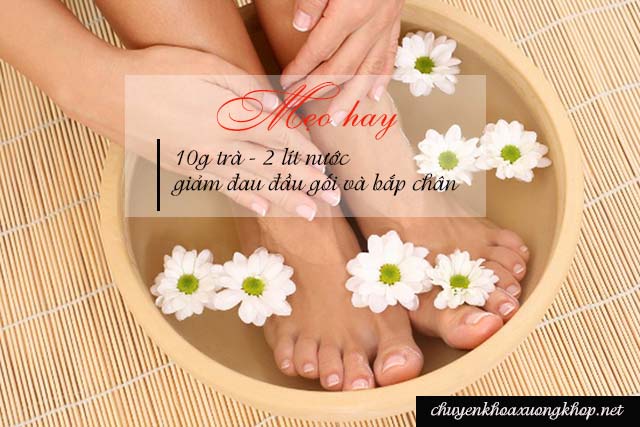 Ngâm trà ấm giúp chữa đau đầu gối và bắp chân Ngâm trà ấm giúp chữa đau đầu gối và bắp chân