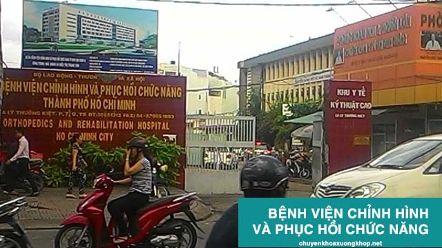 Mổ u bao hoạt dịch khớp cổ tay ở đâu?