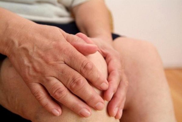 Nguyên nhân viêm đau khớp do lão hóa sụn khớp